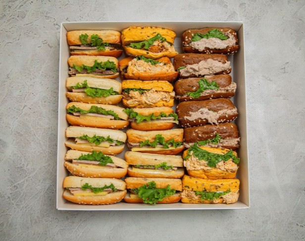 Mini Sandwich Box 12 Pieces Circle